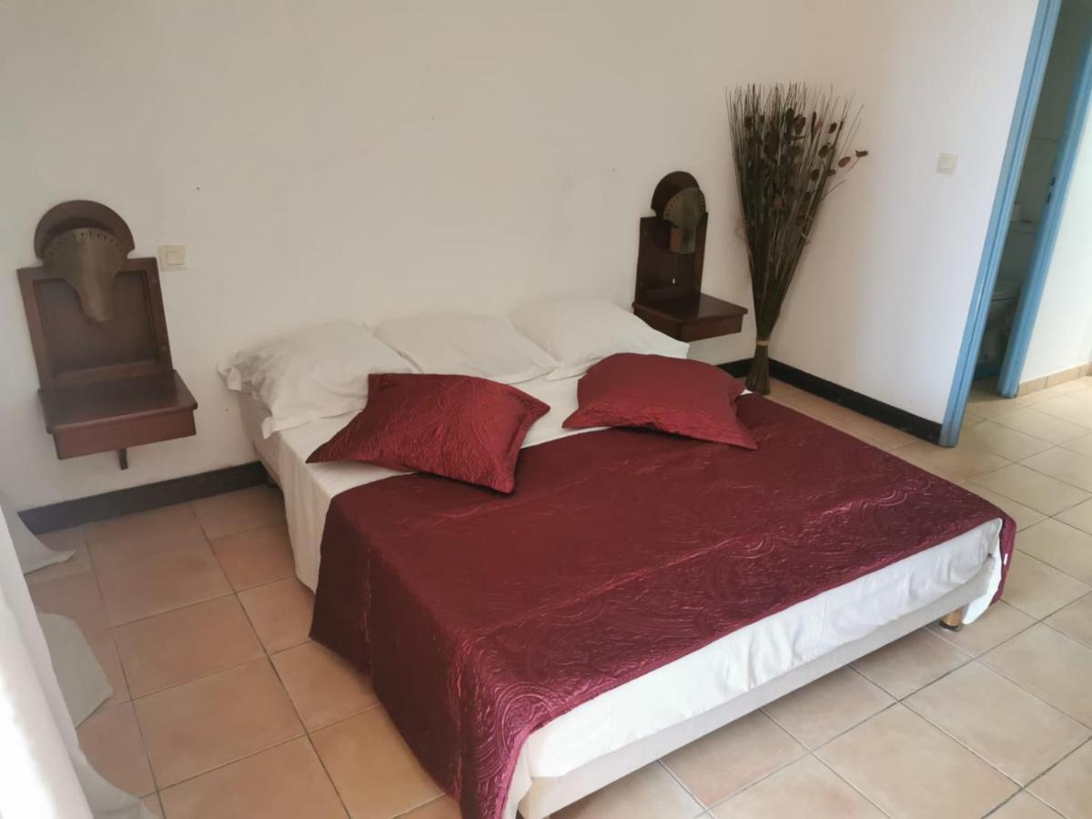 Chez Chrys Apartment Сент-Ан Екстериор снимка